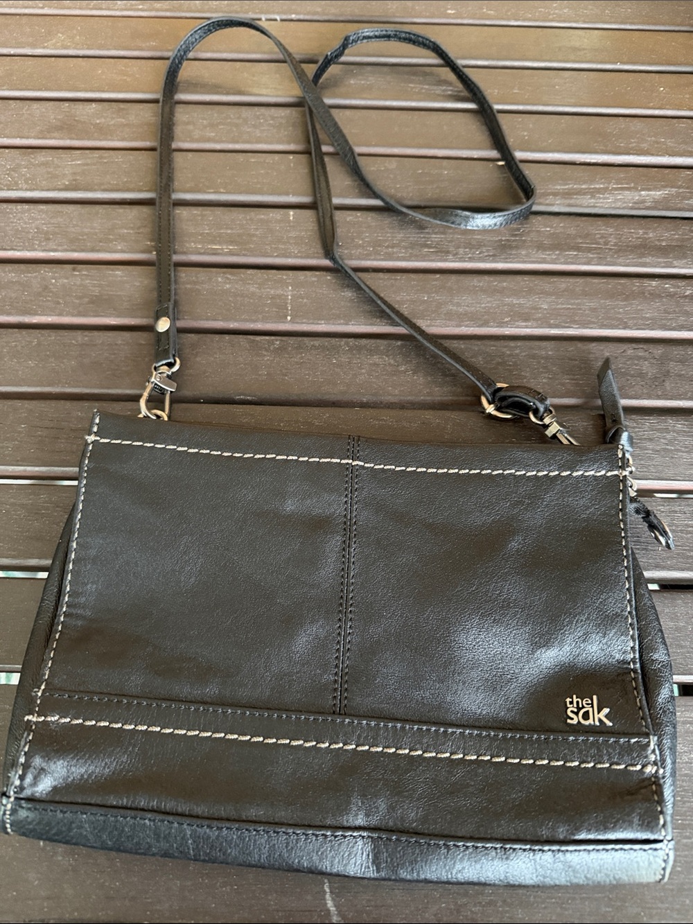 THE SAK Iris Leather Three-Way-Wear Crossbody Clutch Black Bag